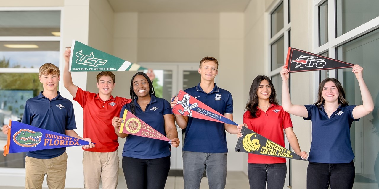 College-Pennants