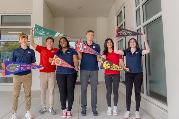College-Pennants